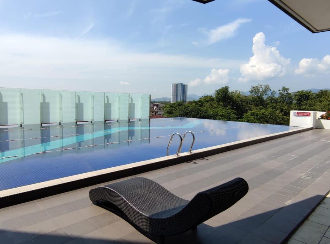 Mr Holiday - Majestic Ipoh Town Apartman Kültér fotó